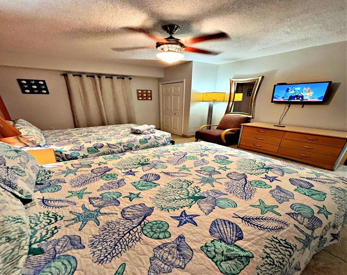 2 Bedroom Resort Condo Direct Oceanfront Wyndham Ocean Walk - Daytona Funland 2226 Daytona Beach Apartment