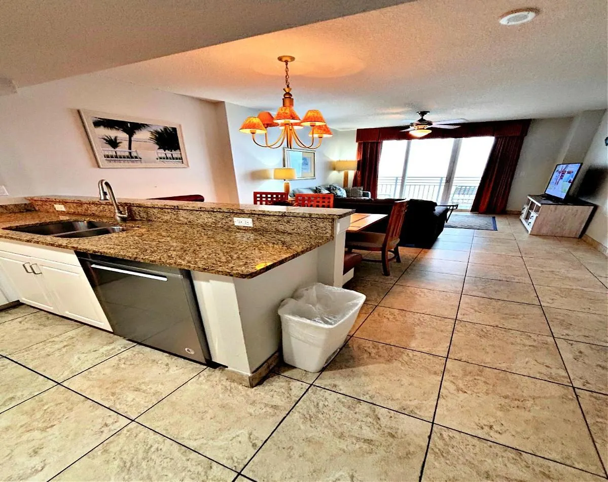 2 Bedroom Resort Condo Direct Oceanfront Wyndham Ocean Walk - Daytona Funland 2226 Daytona Beach Apartment